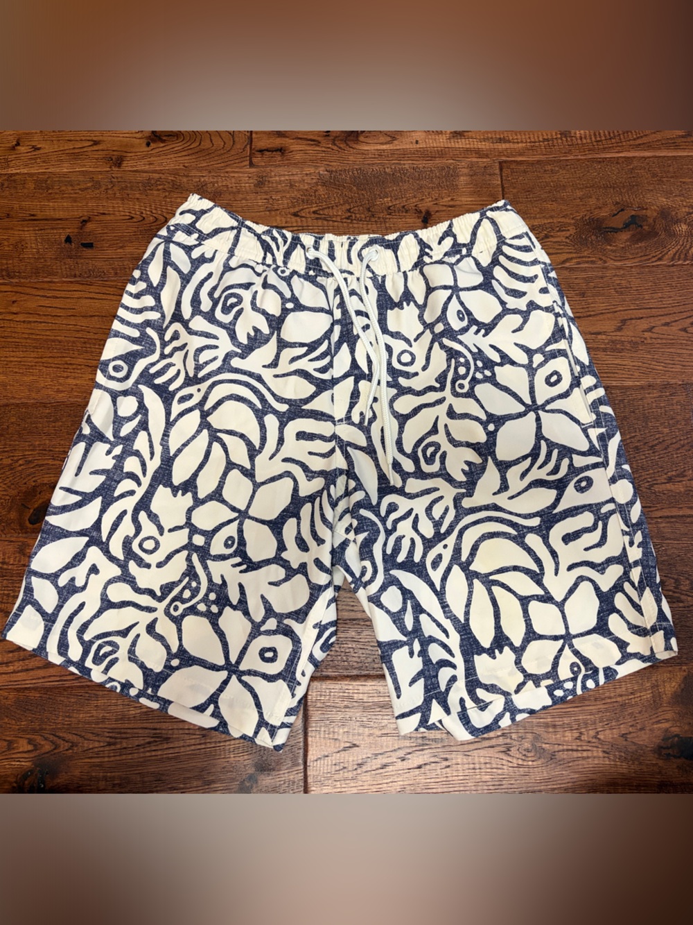 Gap Navy and White Floral Print Casual Swim Short